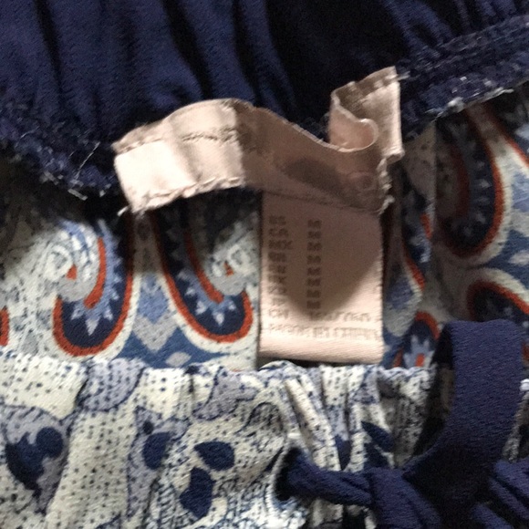 Forever 21 Lightweight Patterned Boho Shorts - Picture 4 of 5